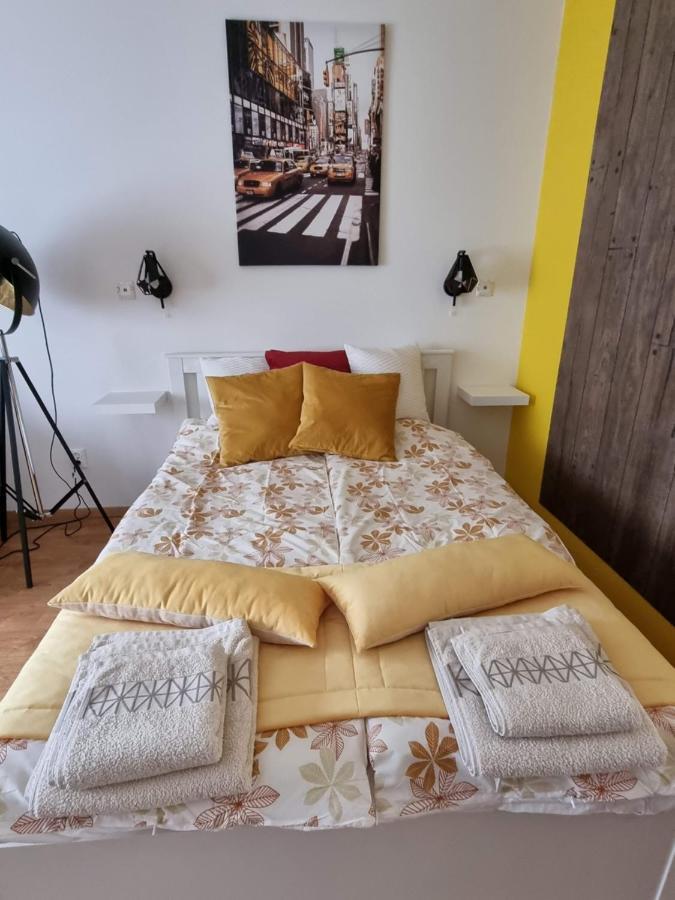 דירות סגד Flora Apartman מראה חיצוני תמונה