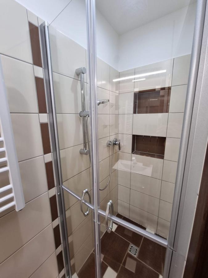 דירות סגד Flora Apartman מראה חיצוני תמונה