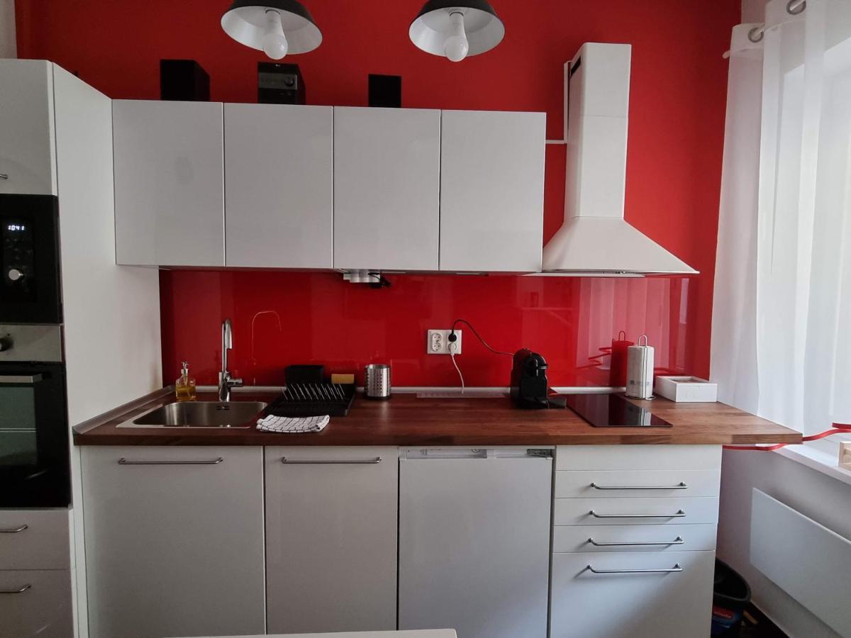 דירות סגד Flora Apartman מראה חיצוני תמונה